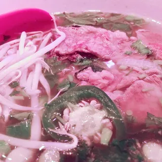 PHO BO (MICHELIN RECOMMENDED & GLUTEN FREE).