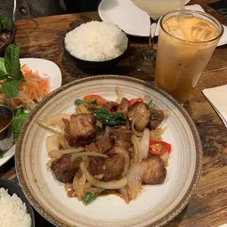 Lunch.Crispy Pork Belly Pad Kaprow