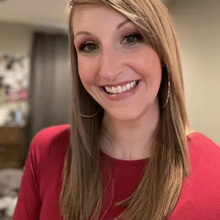 Shelly R.