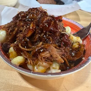 Pulled pork &amp; macaroni bowl
