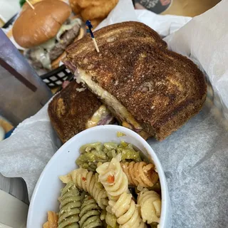 3 lb. The New Yorker