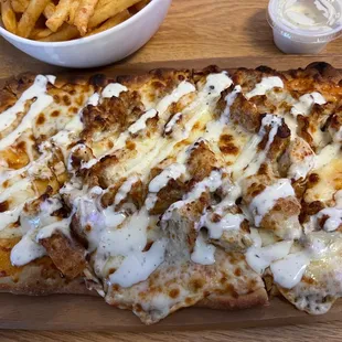 Flatbread honey chicken pizza was tasty