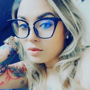 Let me slay those Lashes!! ~DEBB