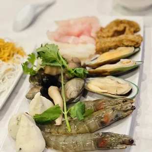 Seafood that came with Lau Sa Te Do Bien