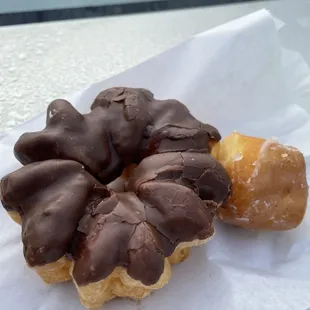 Donuts (TikTok: @justandyvu)