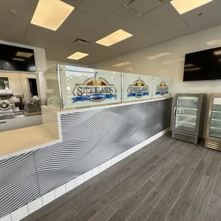 Stricklands Ice Cream New Location - Triangle SQ on 19th St., Costa Mesa, CA