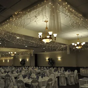 typical wedding reception picture