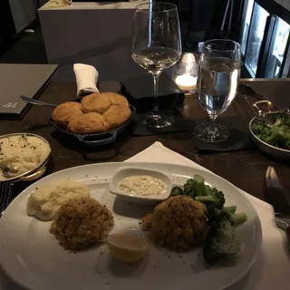 Maryland Style Crab Cakes