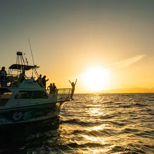 Hawaiian sunsets are unbeatable! Witnessing the glow of the sky from sea is the best.