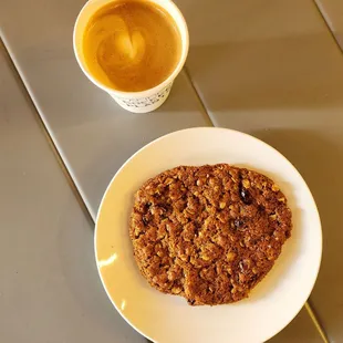 Cortado &amp; Oatmeal Cranberry Cookie