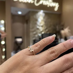 How cute is this ring!