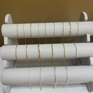 Chain selection for permanent jewelry: anklets &amp; bracelets