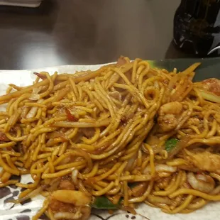 House Low Mein