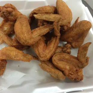 fried chicken, fried chicken wings, chicken wings and fried chicken, food, chicken, bbq chicken, chicken wings, bbq wings, poultry