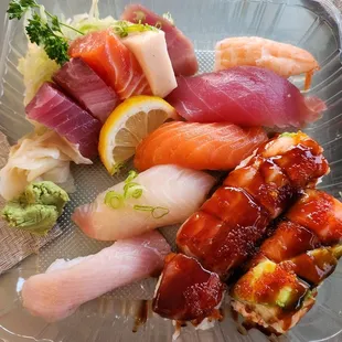 Ocean Fish Sushi &amp; Grill - Sushi Deluxe