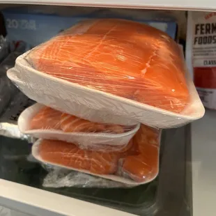Example of fish and packaging.