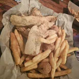 Fried fish basket