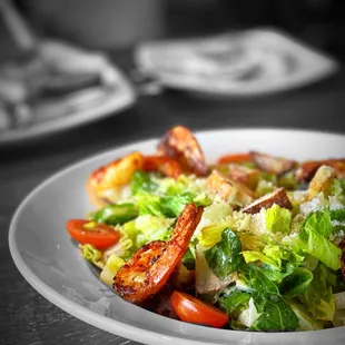 Caesar salad with shrimp @whaevaeats