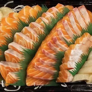 2 lbs Salmon &amp; 4 scallops $53.81