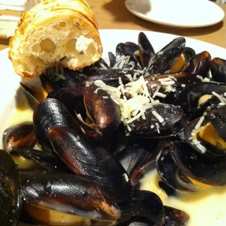Steamed Mussels