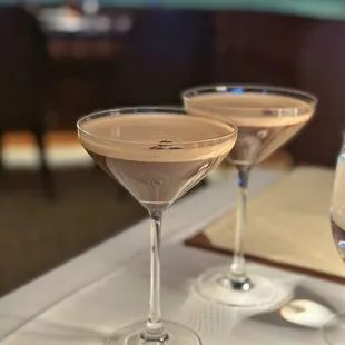 ESPRESSO MARTINI Grey Goose Vodka, Vanille de Madagascar, Espresso, Café Liqueur, Served Black or with Cream