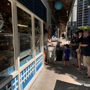 On Smith St-across from the park ( towards Beretania St)