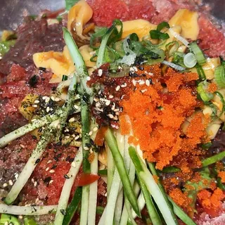 8. Squid & Sea Squirt Cold Noodle