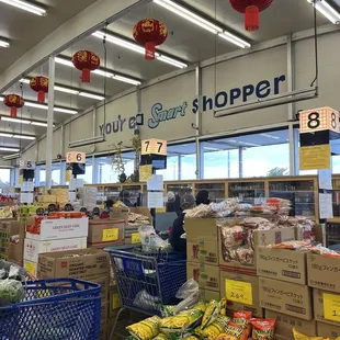 Inside Ocean Supermarket, Park Victoria Shopping Center, Milpitas, CA.