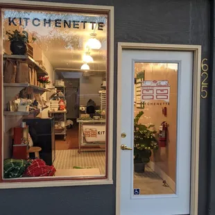 Now open nextdoor! 
Kitchenette offers panini, bagels, hot dogs, coffee, and more!