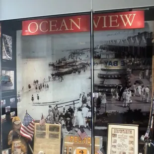 If this glass case doesn&apos;t draw you into the museum, just to take a small peek--what&apos;s a small but mighty museum to do?