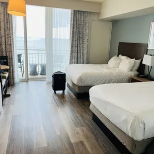 2 bedroom Oceanfront Dlx