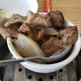 Braised Beef || IG: @misspiggyeats