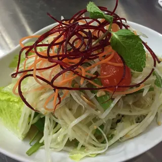 GREEN PAPAYA SALAD