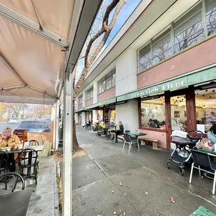 Indoor &amp; outdoor seating