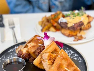 Eggy’s Neighborhood Kitchen