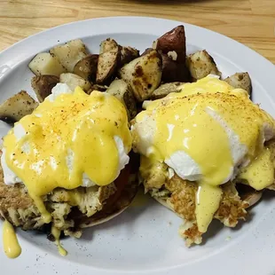 Crab cake Benedict