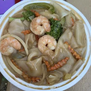 Peanut Noodle with shrimp