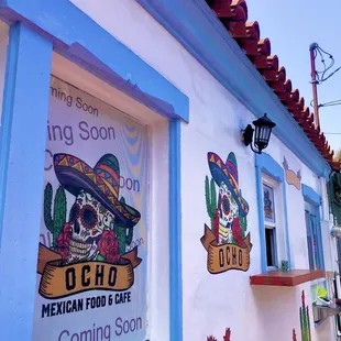 OCHO is a mexican food stand converted from a garage.