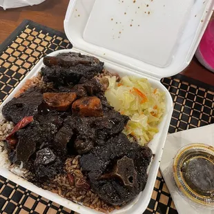 Oxtail plate, Rice and Peas, Cabbage, extra gravy