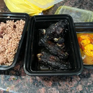 Side Rice &amp; Peas Jerk Chicken Wings Curry Shrimp