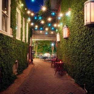 Ocho's patio breezeway