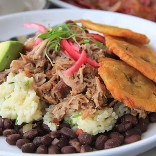 The carnitas ocho was so flavorful. My personal favorite.