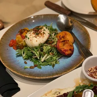 Grillled Peach And Burrata Salad