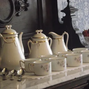 Interior tour of Octagon House