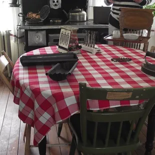 Interior tour of Octagon House