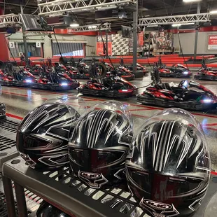Fast electric karts &amp; clean racing surface