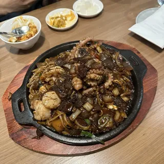 Teppan Seafood Jajangmyeon