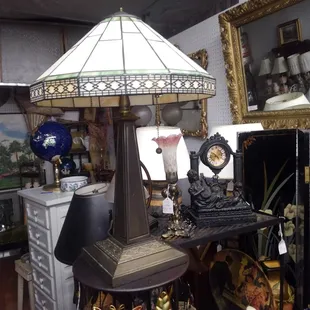 #octobermoonantiques #chesapeke #suffolk#vabeach #norfolk #hamptonroads #interiordesign #antique #furniture #furnituredesign #newhome #vinta