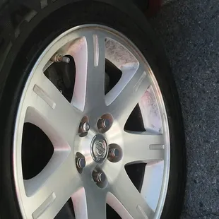 Rear driverside rear wheel dirty