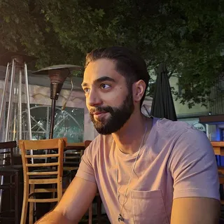 Hakan E.